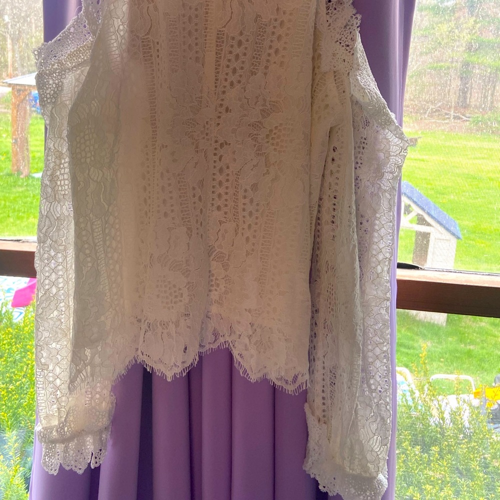 White lace cold shoulder top